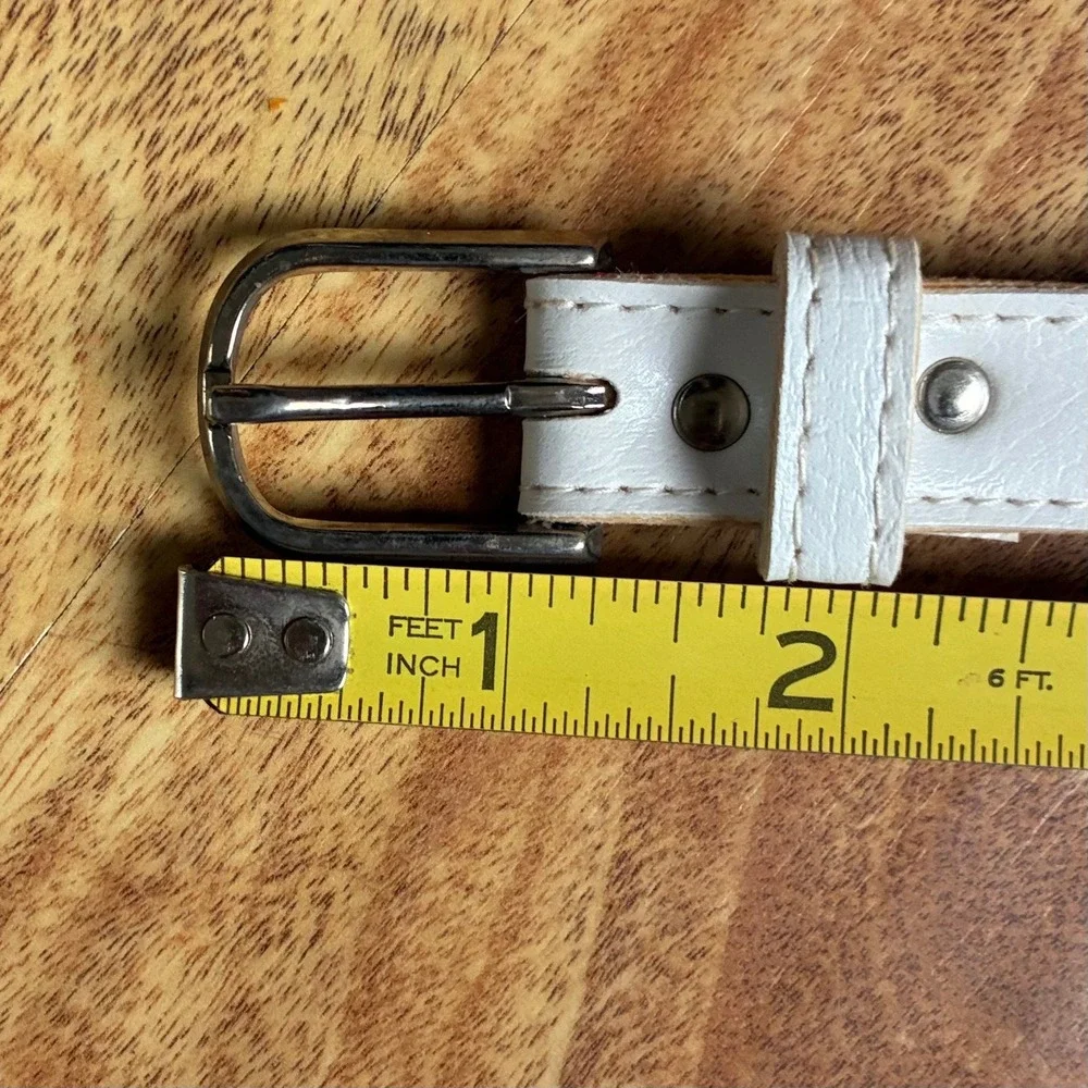 Vintage Skinny Belt White Faux Leather Silver Buckle Y2K IndieSleeze Minimalist
